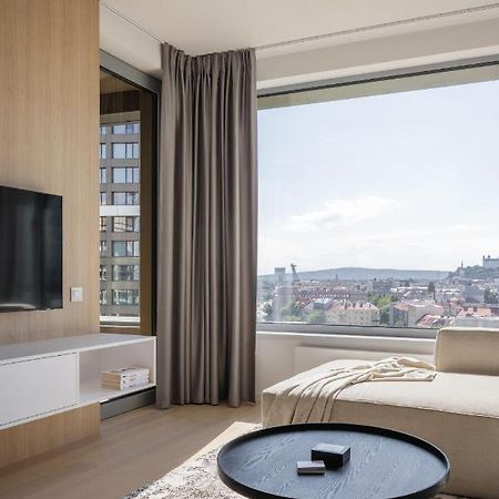Byt S Vyhladom Na Hrad Pressburg Exterior foto