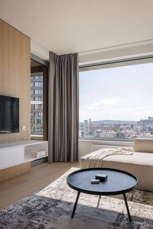 Byt S Vyhladom Na Hrad Pressburg Exterior foto